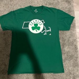 Boston Celtics T-shirt Fanatics Size Medium Color Green￼